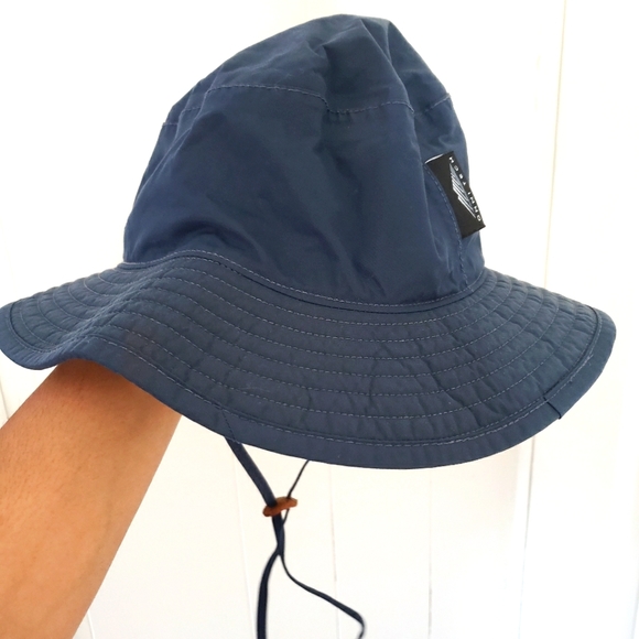 Columbia Other - Columbia omni tech bucket hat